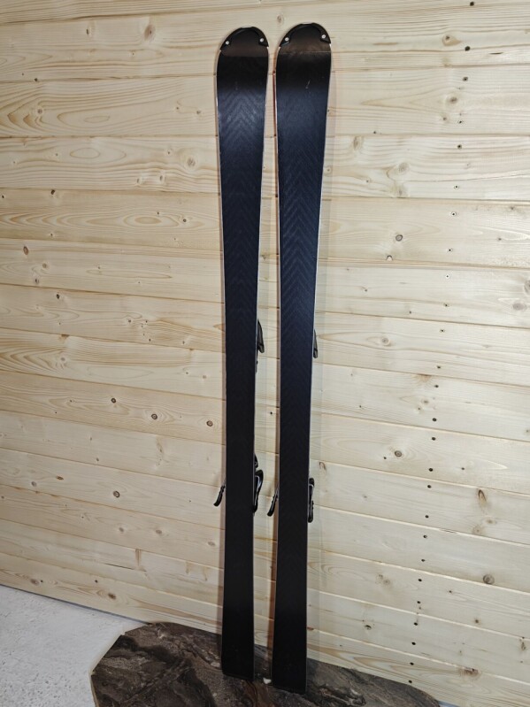 LYŽE VOLKL RACETIGER JR RED 150CM